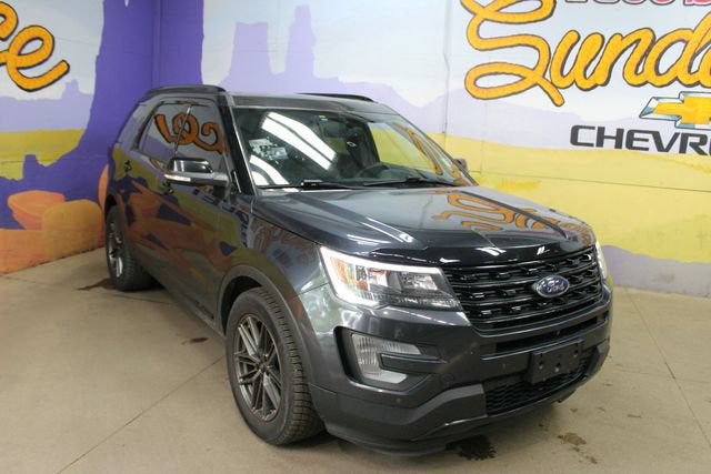 2017 Ford Explorer — rear three-quarter view