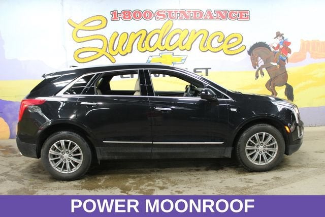 2017 Cadillac XT5 Luxury FWD in Black — front three-quarter view