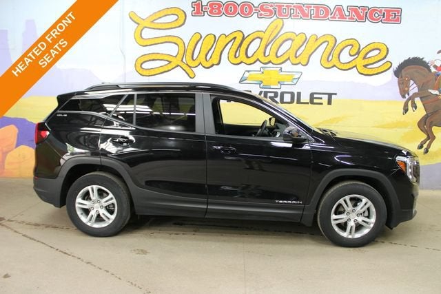 2023 GMC Terrain SLE in Ebony Twilight Metallic — front three-quarter view