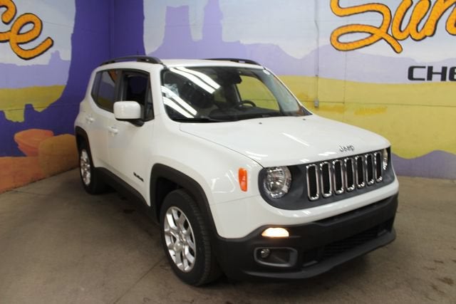 2015 Jeep Renegade — side profile view