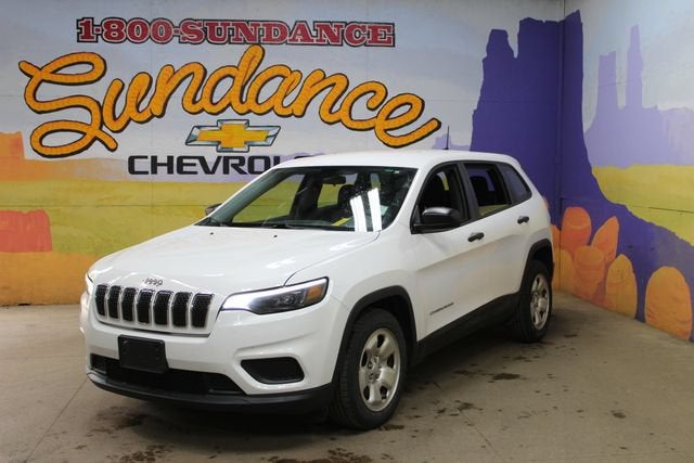 2019 Jeep Cherokee — side profile view
