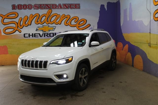 2019 Jeep Cherokee — side profile view