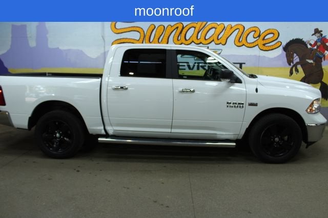 2017 RAM 1500 Big Horn in Bright White — front three-quarter view