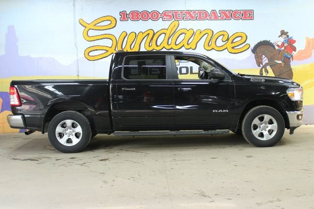 2019 RAM 1500 Big Horn/Lone Star Crew Cab 4x4 5'7" Box in Black — front three-quarter view