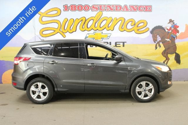 2016 Ford Escape SE in Grey — front three-quarter view