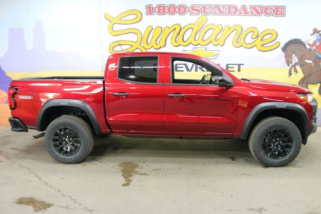 2026 Chevrolet Colorado Trail Boss in Radiant Red Tintcoat — front three-quarter view