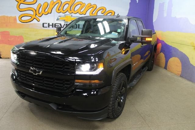 2018 Chevrolet Silverado 1500 — interior view
