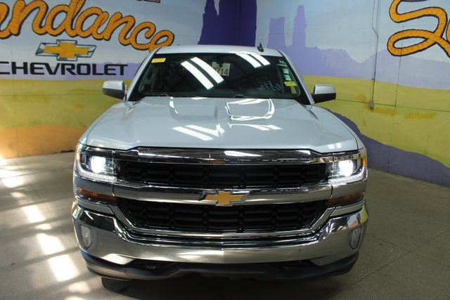 2018 Chevrolet Silverado 1500 — rear three-quarter view