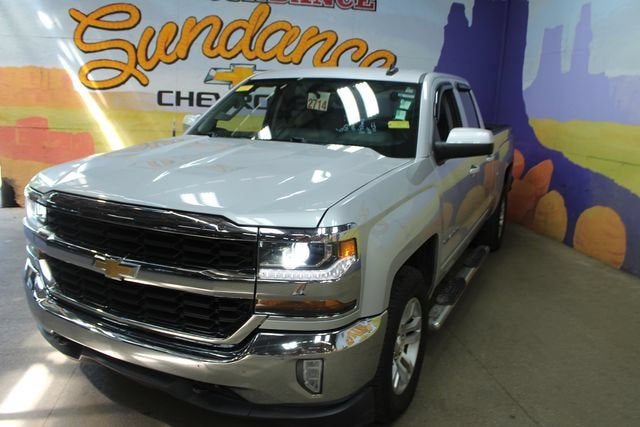2018 Chevrolet Silverado 1500 — interior view