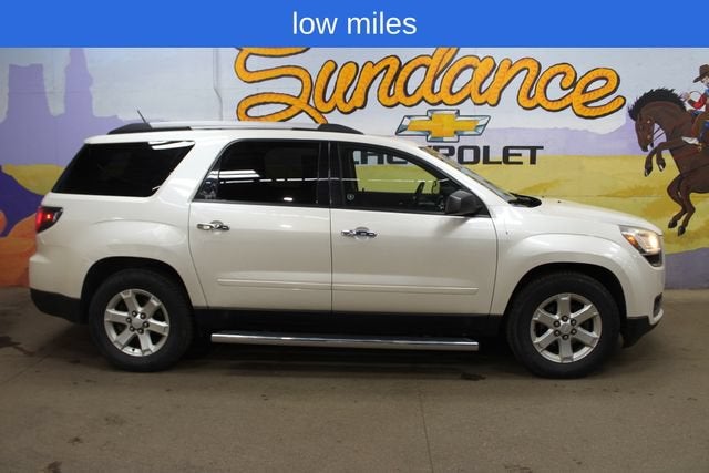 2015 GMC Acadia SLE in White Diamond Tricoat — front three-quarter view