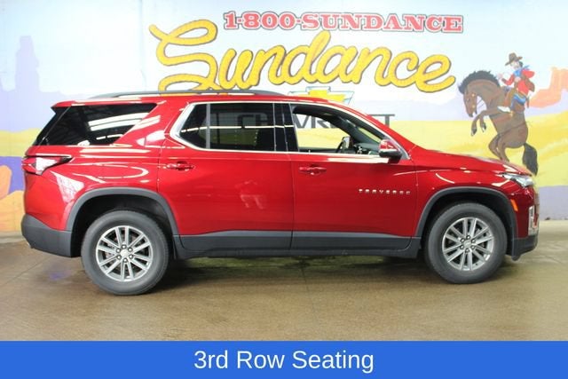 2023 Chevrolet Traverse LT Cloth in Radiant Red Tintcoat — front three-quarter view