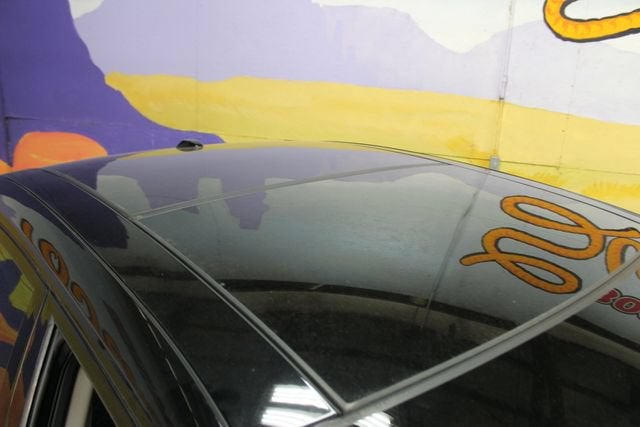 2016 Nissan Maxima — detail view
