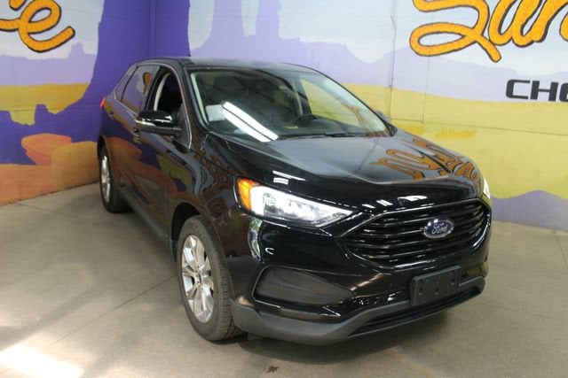 2022 Ford Edge — side profile view