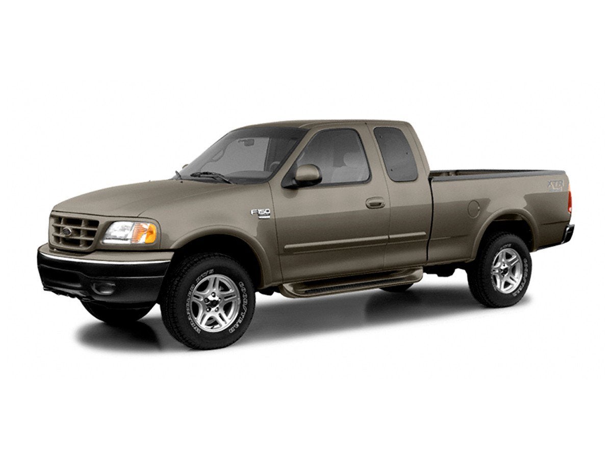 2002 Ford F-150 — rear three-quarter view