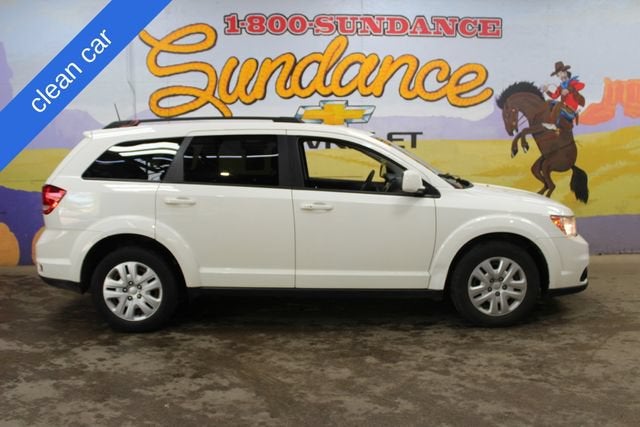 2019 Dodge Journey SE in White — front three-quarter view
