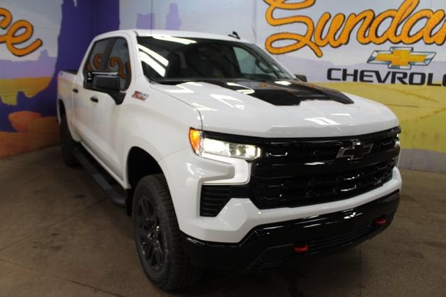 2026 Chevrolet Silverado 1500 — side profile view