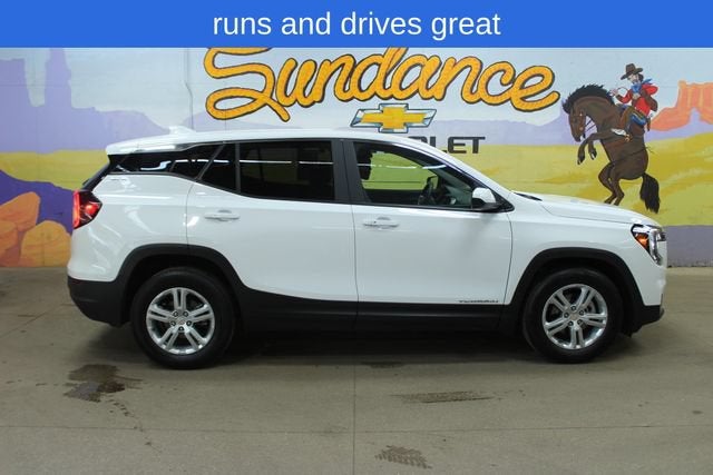 2024 GMC Terrain SLE in Summit White — front three-quarter view