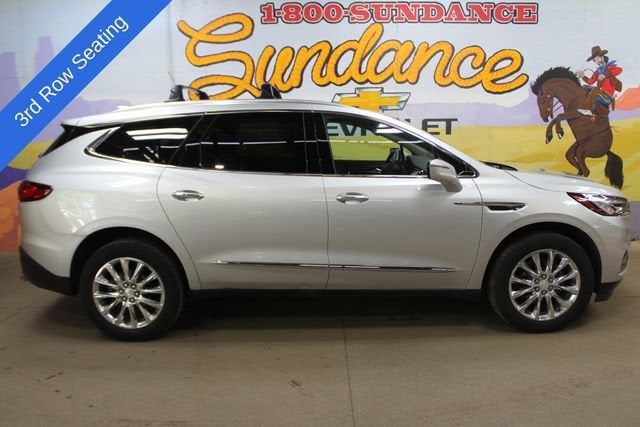 2021 Buick Enclave Essence in Includes Spectra Gray Lower Exterior Accent Color.) — front three-quarter view