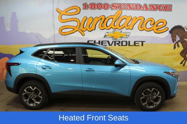 2025 Chevrolet Trax LT in Marina Blue Metallic — front three-quarter view